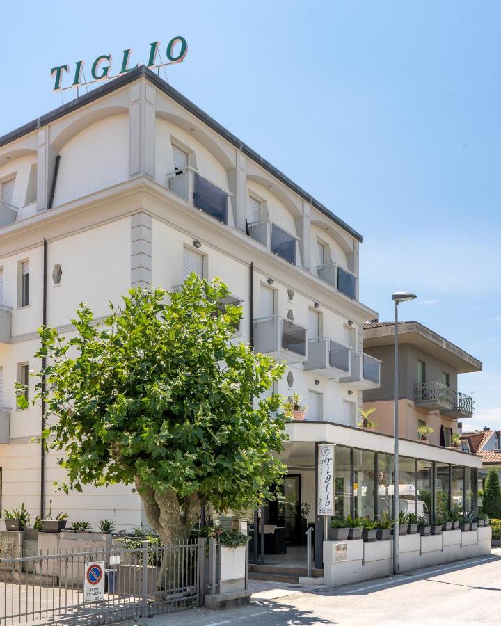 Hotel Tiglio Rimini Exterior foto
