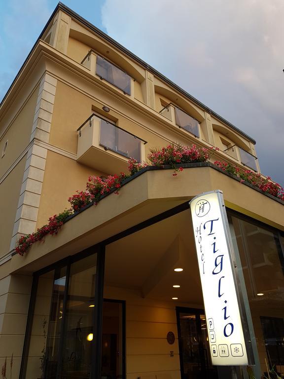 Hotel Tiglio Rimini Exterior foto